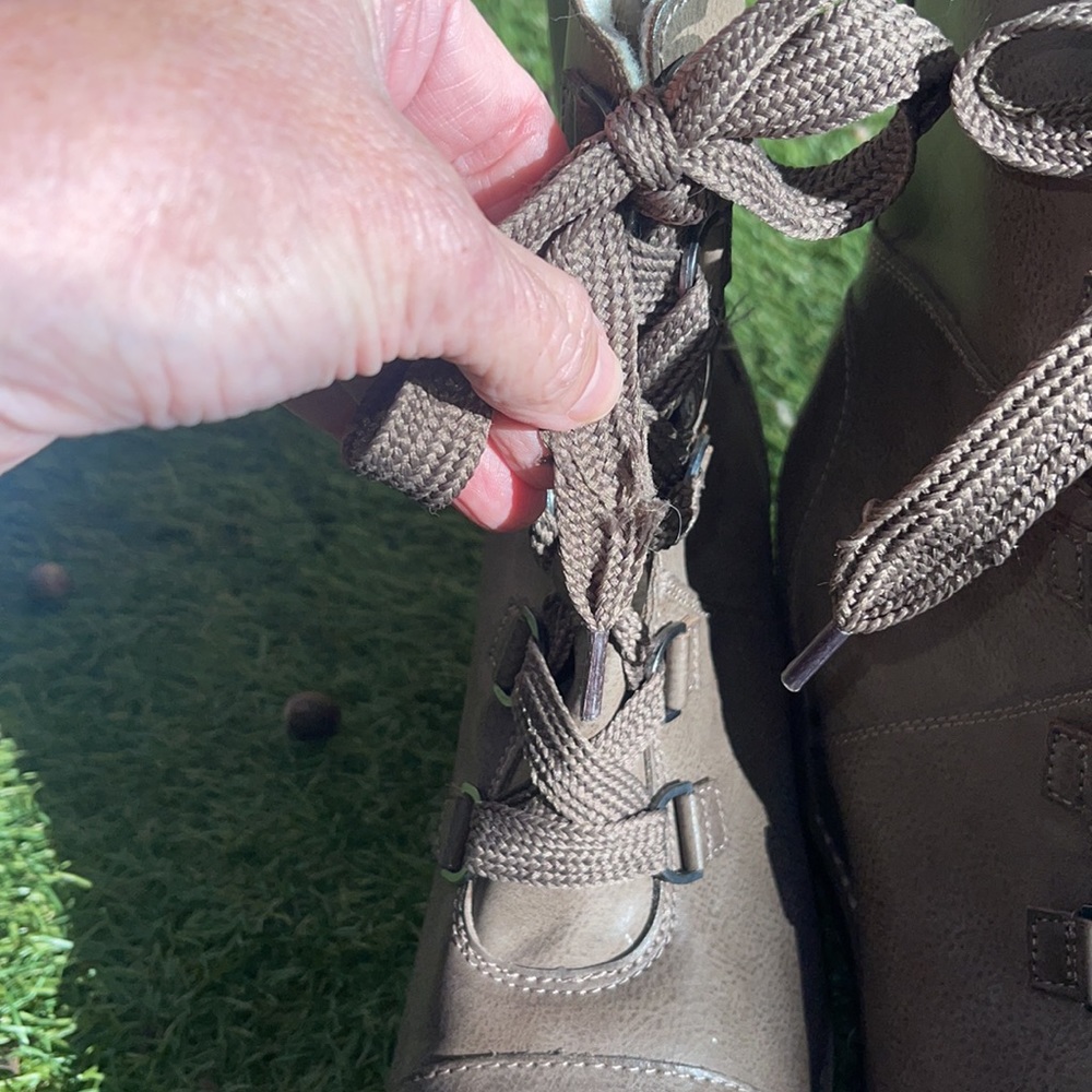 Universal Thread Wedge Bootie - Picture 7 of 9